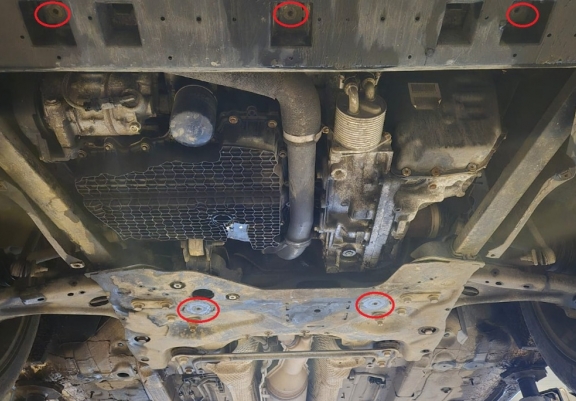 Unterfahrschutz für Motor der Marke Opel Astra L