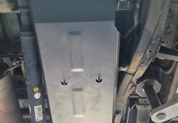 Stahlschutz für Treibstofftank der Marke  Volkswagen Amarok - Nur für Versionen ohne Werksschutz