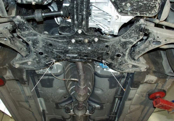 Unterfahrschutz für Motor der Marke Toyota Corolla -E120/E130