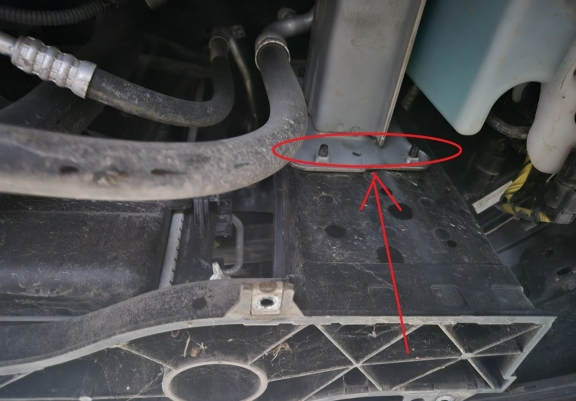 Unterfahrschutz für Motor der Marke Hyundai Tucson