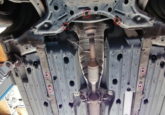 Unterfahrschutz für Katalysator/cat lock der Marke Toyota Corolla