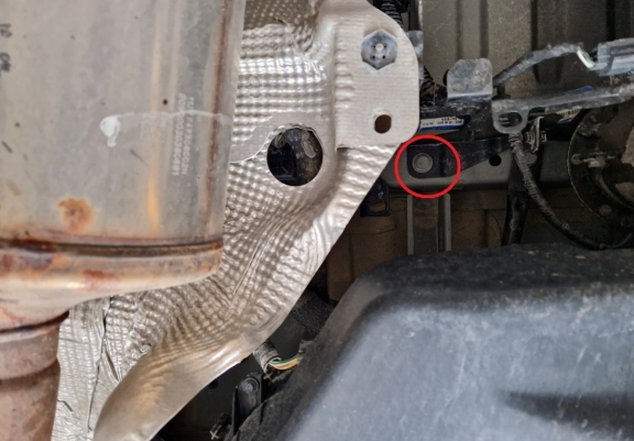 Unterfahrschutz für Katalysator/cat lock der Marke Nissan Interstar