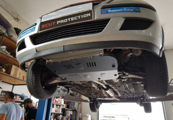 Unterfahrschutz für Motor der Marke Opel Combo C  