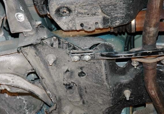 Unterfahrschutz für Motor der Marke Peugeot 207