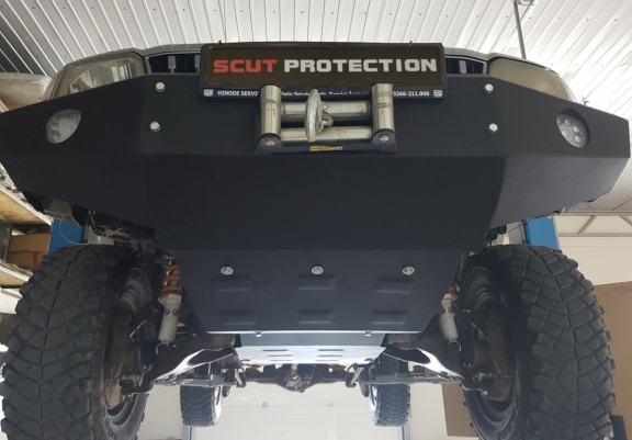 Unterfahrschutz für Motor der Marke Toyota Land Cruiser J90 / J95