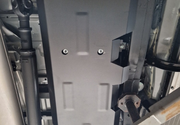 Stahschutz für Treibstofftank der Marke  Toyota Hilux