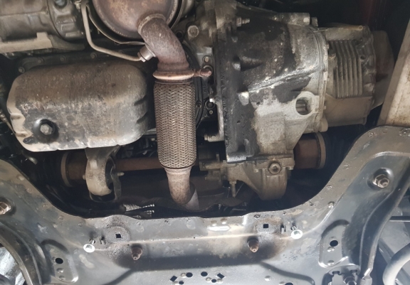 Unterfahrschutz für Motor der Marke Peugeot Partner